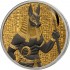 Věhlasný egyptský bůh Anubis na exkluzivní stříbrné minci zušlechtěné zlatem a černou platinou